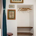 Apartment Chic And Style In Historical Via Giulia